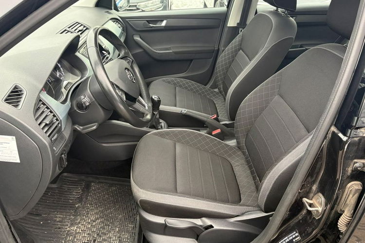 Skoda Fabia Salon Polska, Pierwszy właściciel, Kamera parkowania. zdjęcie 16