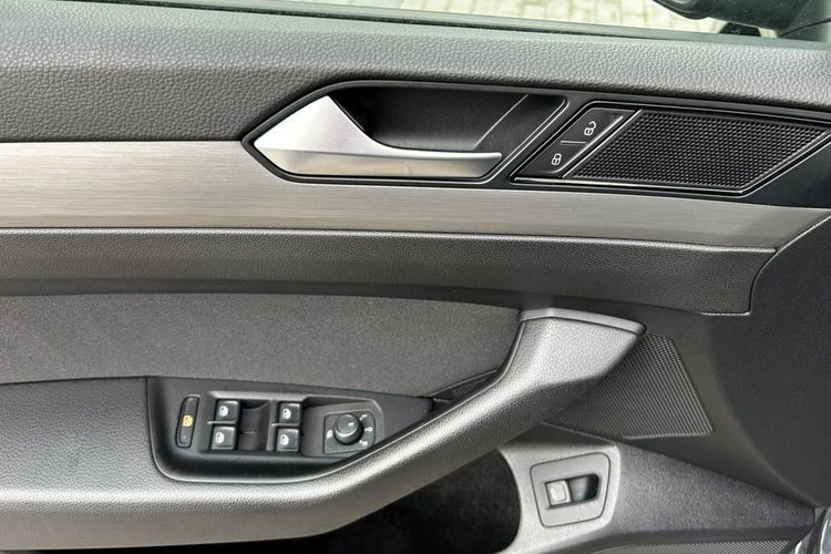 Volkswagen Passat Pierwsza rejestracja 03.2021r, DSG,Salon PL,Serwis w ASO,Bezwypadkowy. zdjęcie 20