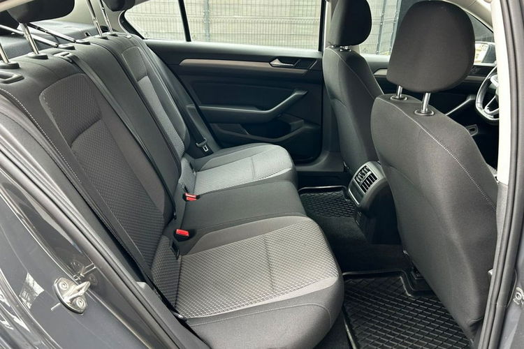 Volkswagen Passat Pierwsza rejestracja 03.2021r, DSG,Salon PL,Serwis w ASO,Bezwypadkowy. zdjęcie 21
