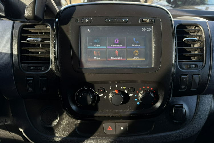 Opel Vivaro Klimatyzacja, Ele szyby, Nawigacja, PDC, Kamera cofania, 2 kpl. opon zdjęcie 16