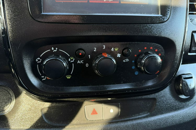 Opel Vivaro Klimatyzacja, Ele szyby, Nawigacja, PDC, Kamera cofania, 2 kpl. opon zdjęcie 18