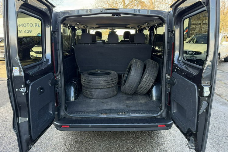 Opel Vivaro Klimatyzacja, Ele szyby, Nawigacja, PDC, Kamera cofania, 2 kpl. opon zdjęcie 24