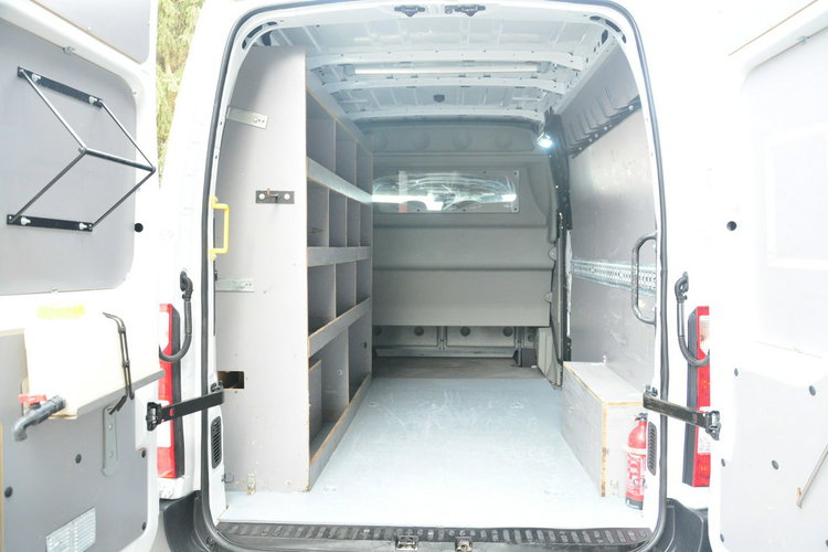 Renault Master sredniak L2H2 3 osobowy lift pełna opcja zdjęcie 5