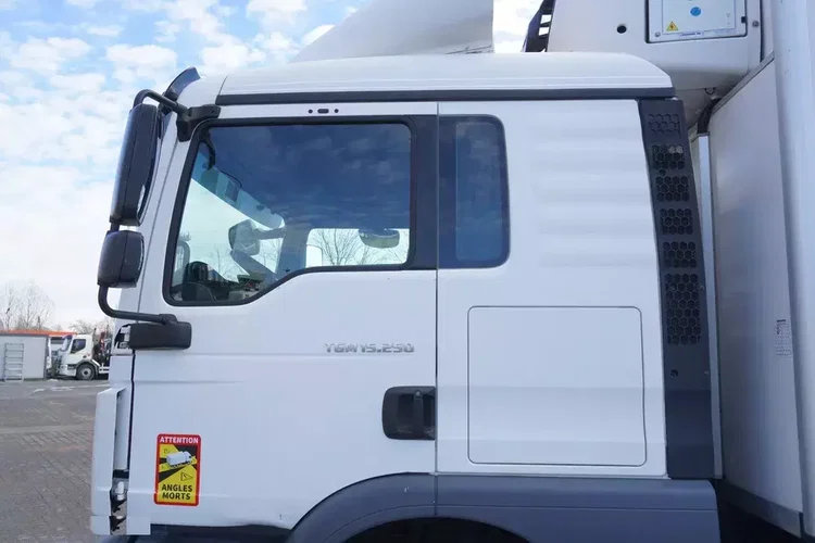 MAN TGM 15.250 / Chłodnia Aubineau 15 EPAL / multitemperatura / ATP/FRC 09/2027 / Carrier Supra 850 MT zdjęcie 16