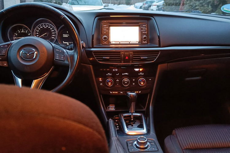 Mazda 6 2.0 SkyActiv-G Center-Line,165 KM,automat,nawigacja,st.bdb zdjęcie 17