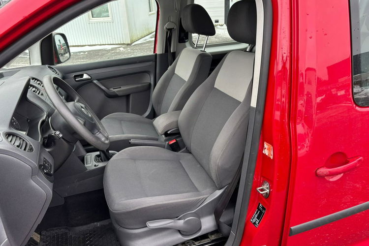 Volkswagen Caddy 2.0 MPI 109 KM MAXI 7 osobowy Zarejestrowany zdjęcie 16