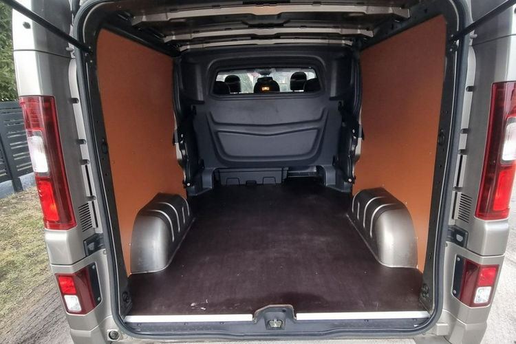Opel Vivaro Super zadbany 1 wł. / Klimatronik / Kamera / Grzane fotele / Keyless zdjęcie 25