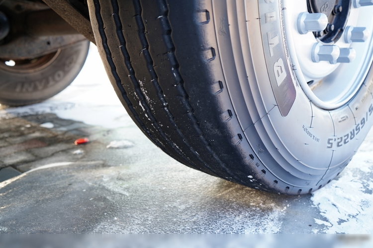 Wielton / WYWROTKA 45 M3 / ALUMINIOWA / OŚ PODNOSZONA / OSIE SAF / zdjęcie 17