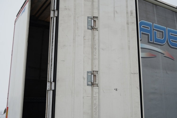 Volvo FH 500 / SOLÓWKA / 6X2 / KLIMA POSTOJOWA  / WINDA DHOLLANDIA / OŚ PODNOSZONA / SKRĘTNA / MOCNA PODŁOGA zdjęcie 22