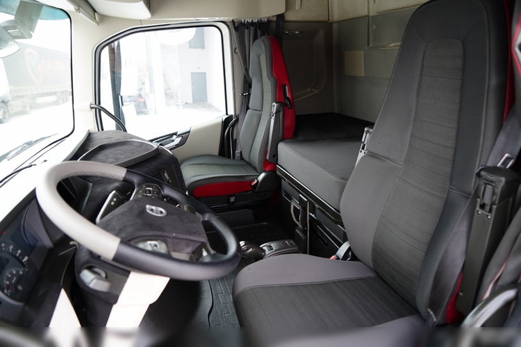 Volvo FH 500 / SOLÓWKA / 6X2 / KLIMA POSTOJOWA  / WINDA DHOLLANDIA / OŚ PODNOSZONA / SKRĘTNA / MOCNA PODŁOGA zdjęcie 34