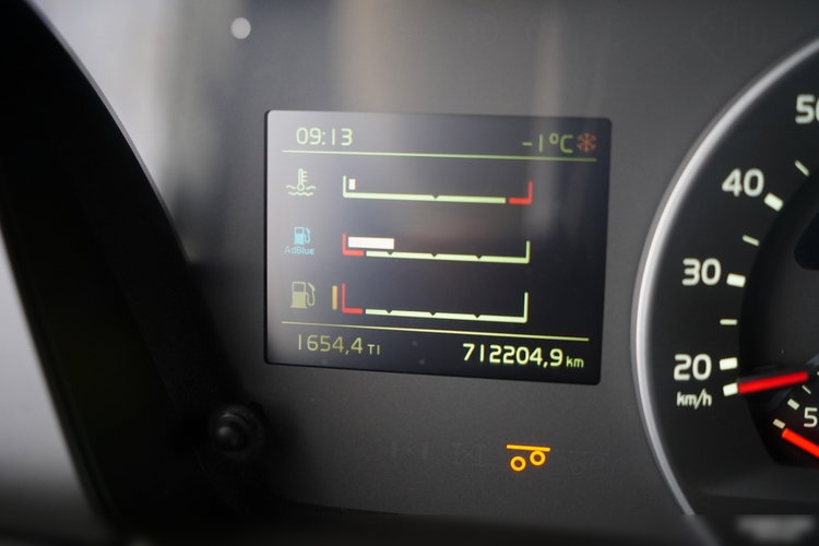 Volvo FH 500 / SOLÓWKA / 6X2 / KLIMA POSTOJOWA  / WINDA DHOLLANDIA / OŚ PODNOSZONA / SKRĘTNA / MOCNA PODŁOGA zdjęcie 49