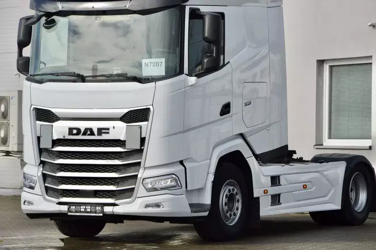 DAF XG 480 / ZF INTARDER / FULL LED / SALONKA / BOGATA WERSJA zdjęcie 15