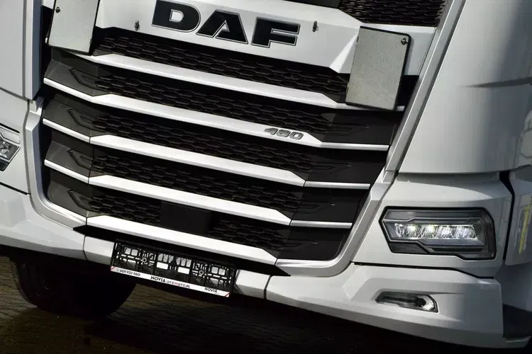 DAF XG 480 / ZF INTARDER / FULL LED / SALONKA / BOGATA WERSJA zdjęcie 17