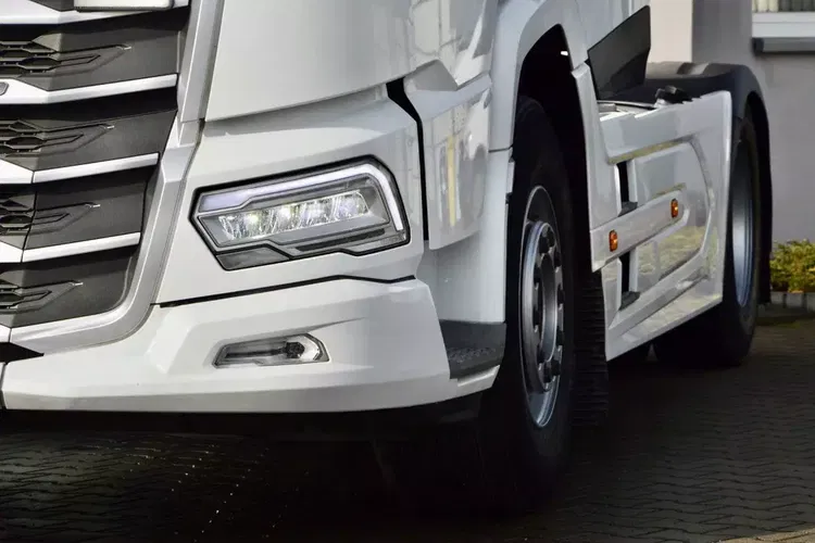 DAF XG 480 / ZF INTARDER / FULL LED / SALONKA / BOGATA WERSJA zdjęcie 18