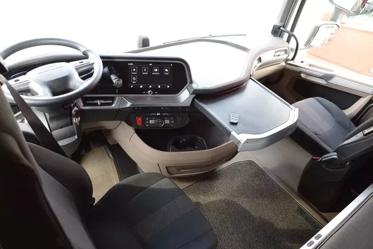 DAF XG 480 / ZF INTARDER / FULL LED / SALONKA / BOGATA WERSJA zdjęcie 27