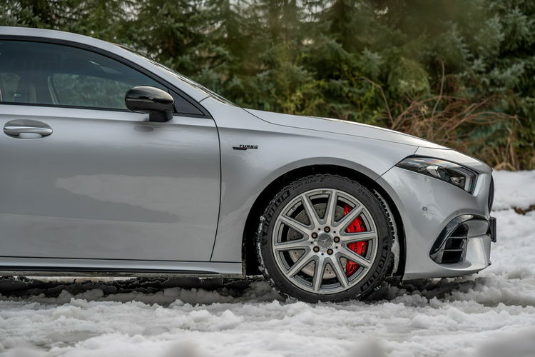 Mercedes A45 AMG 4Matic+ / 2.0 421KM / Performance / 2kpl kół / Bezwypadkowy / Salon PL zdjęcie 18