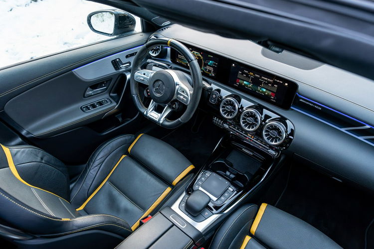 Mercedes A45 AMG 4Matic+ / 2.0 421KM / Performance / 2kpl kół / Bezwypadkowy / Salon PL zdjęcie 57