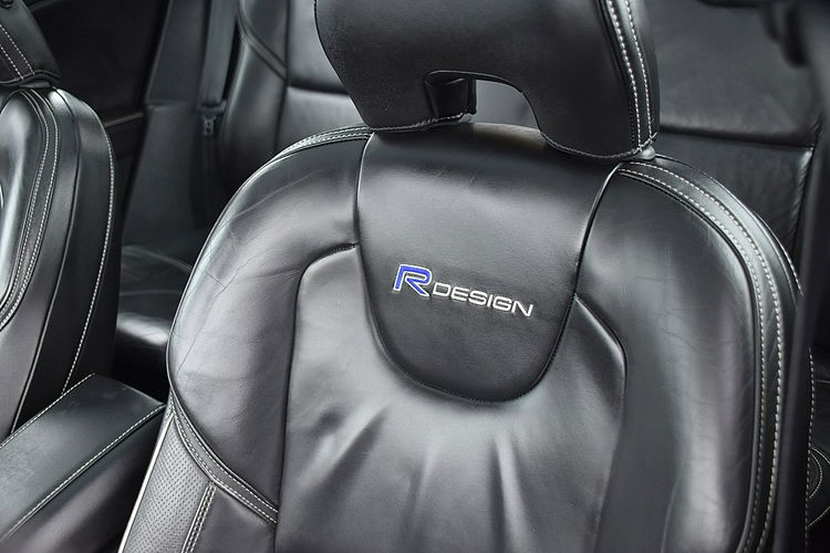 Volvo V40 1.6D2 115Km R-Design Skóra Led Navi XENON Kamera Panorama Gwarancja zdjęcie 14