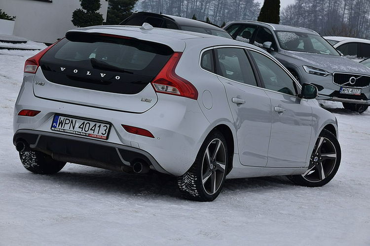Volvo V40 1.6D2 115Km R-Design Skóra Led Navi XENON Kamera Panorama Gwarancja zdjęcie 24