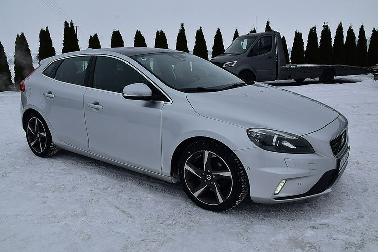 Volvo V40 1.6D2 115Km R-Design Skóra Led Navi XENON Kamera Panorama Gwarancja zdjęcie 26