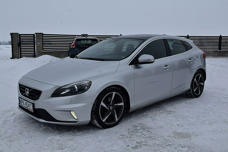 Volvo V40 1.6D2 115Km R-Design Skóra Led Navi XENON Kamera Panorama Gwarancja zdjęcie 27
