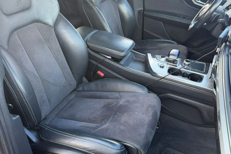 Audi SQ7 4.0 TDI 434 Km 94 tyś przebieg 7 Osobowa GWARANCJA zdjęcie 11