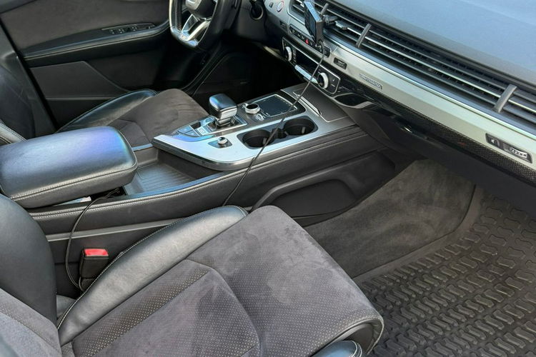 Audi SQ7 4.0 TDI 434 Km 94 tyś przebieg 7 Osobowa GWARANCJA zdjęcie 16