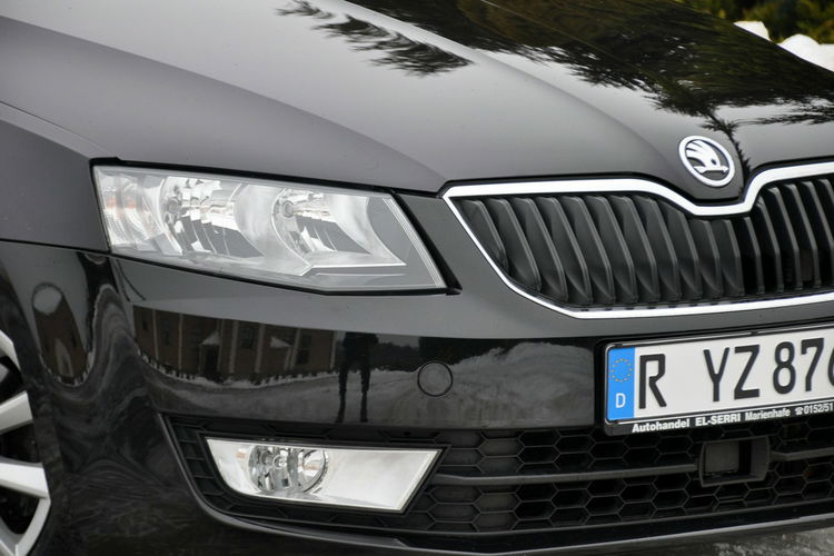 Skoda Octavia 2.0TDI(150KM) Radar ACC Navi Skóry Reling El.Klapa Parktr. Alu16"ASO zdjęcie 12