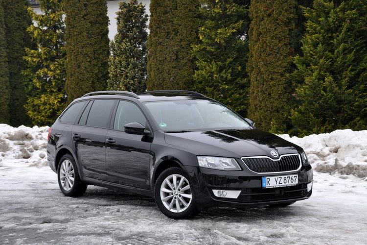 Skoda Octavia 2.0TDI(150KM) Radar ACC Navi Skóry Reling El.Klapa Parktr. Alu16"ASO zdjęcie 3