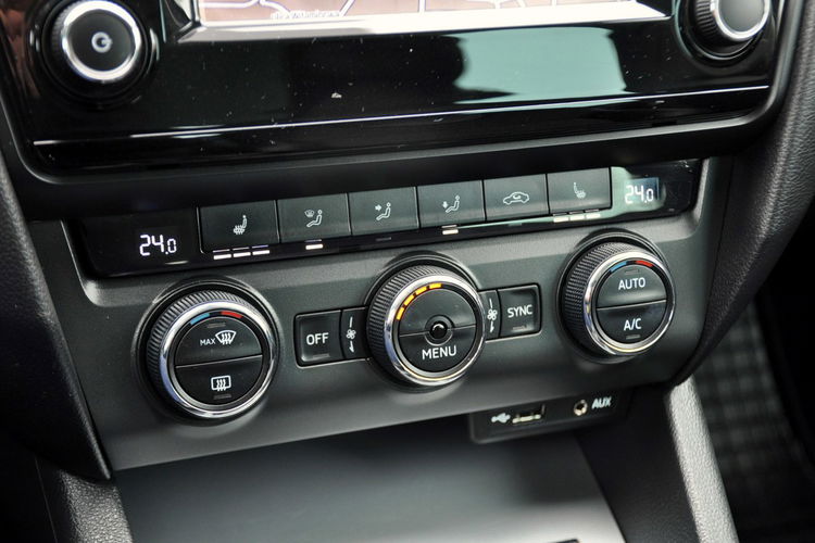 Skoda Octavia 2.0TDI(150KM) Radar ACC Navi Skóry Reling El.Klapa Parktr. Alu16"ASO zdjęcie 32