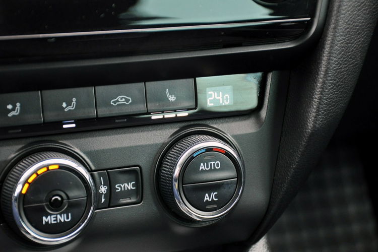 Skoda Octavia 2.0TDI(150KM) Radar ACC Navi Skóry Reling El.Klapa Parktr. Alu16"ASO zdjęcie 33