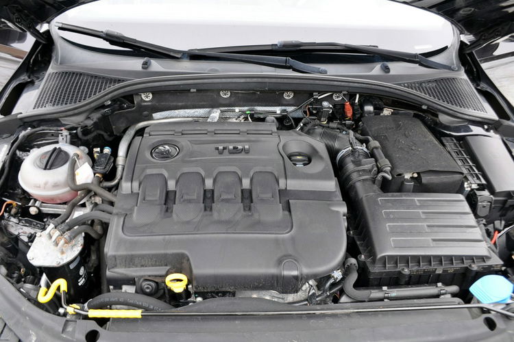 Skoda Octavia 2.0TDI(150KM) Radar ACC Navi Skóry Reling El.Klapa Parktr. Alu16"ASO zdjęcie 39