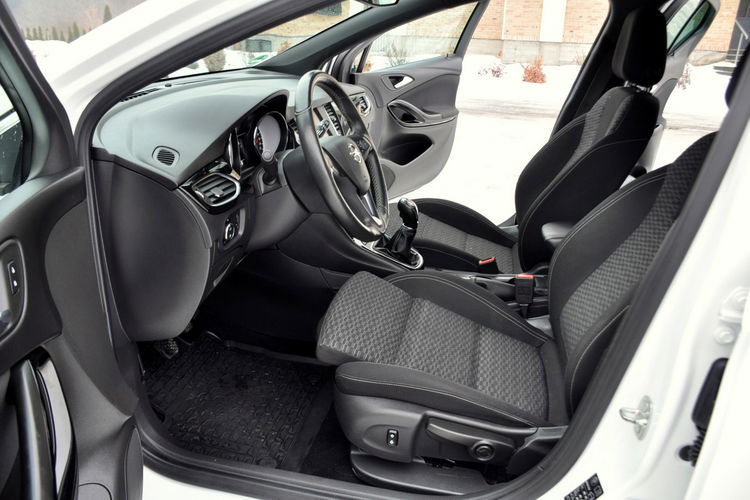 Opel Astra 1.6T(200KM) 52tyś.km Radar Navi Full Led Asys Pasa Grzana Kierow Alu18 zdjęcie 21