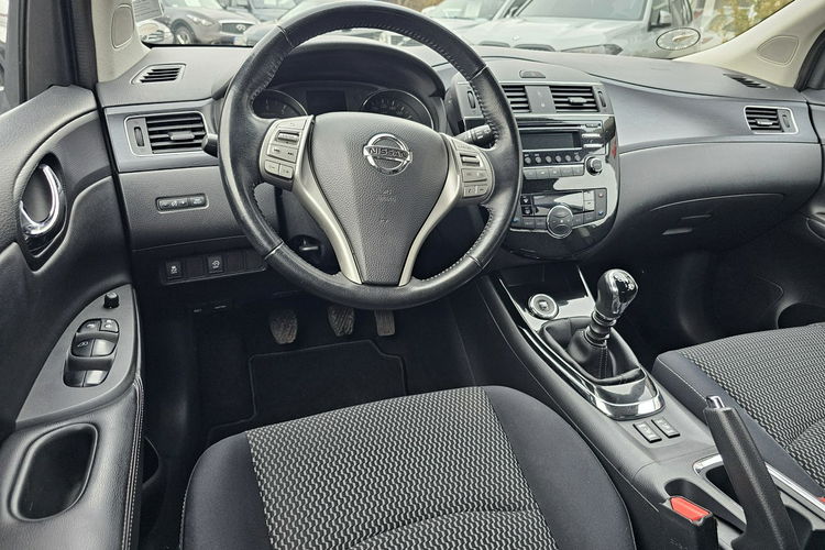 Nissan Pulsar Biała perła, radar , xenon, grzane fotele,ostrzeganie przed wypadkiem zdjęcie 22