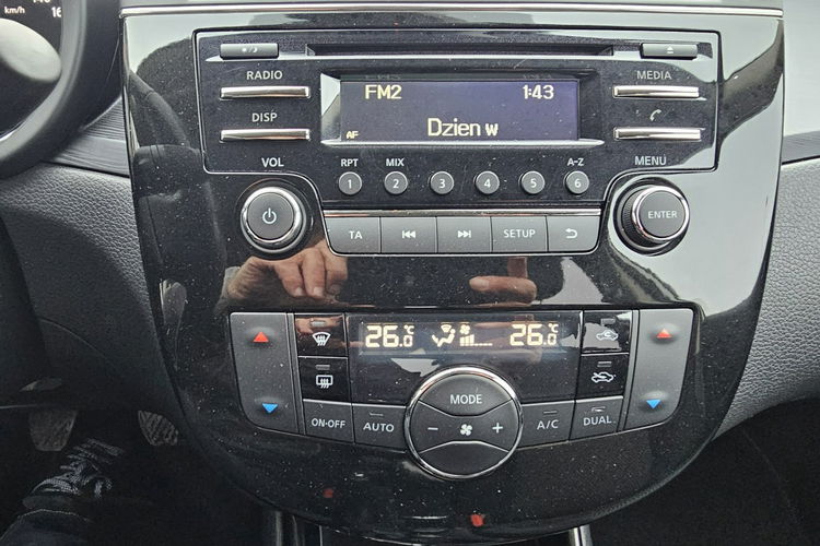 Nissan Pulsar Biała perła, radar , xenon, grzane fotele,ostrzeganie przed wypadkiem zdjęcie 29