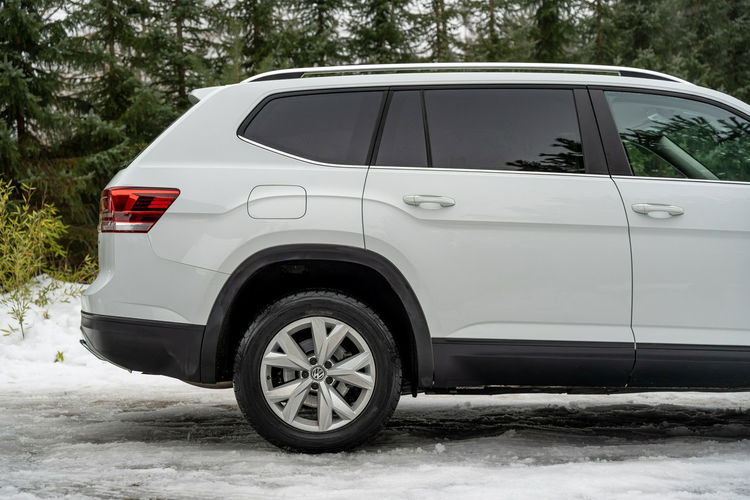 Volkswagen Atlas SE / 2.0 TSI 235KM / Automat / 7-osobowy / Skóra / Kamera / Fv-Marża zdjęcie 8