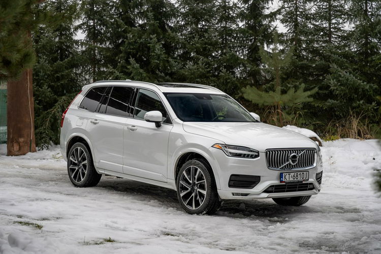 Volvo XC 90 T6 Momentum / 2.0 320KM AWD / 7-osobowy / Kamera / Panorama / Blis FV zdjęcie 25