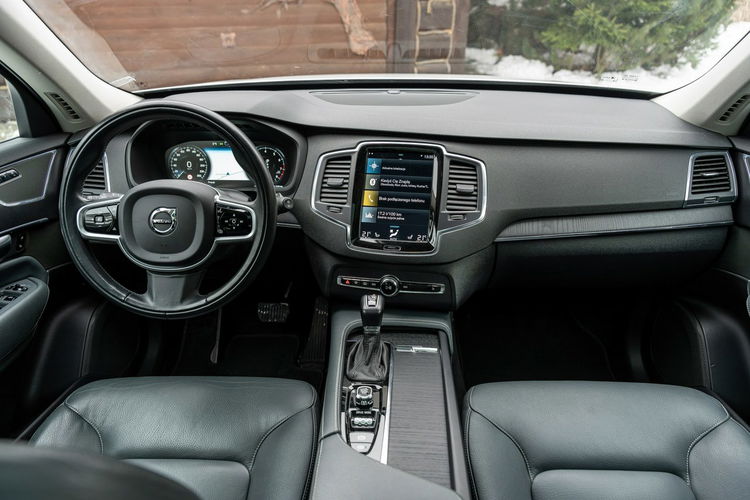 Volvo XC 90 T6 Momentum / 2.0 320KM AWD / 7-osobowy / Kamera / Panorama / Blis FV zdjęcie 51