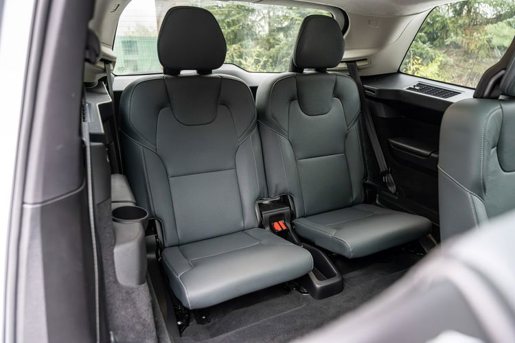 Volvo XC 90 T6 Momentum / 2.0 320KM AWD / 7-osobowy / Kamera / Panorama / Blis FV zdjęcie 71