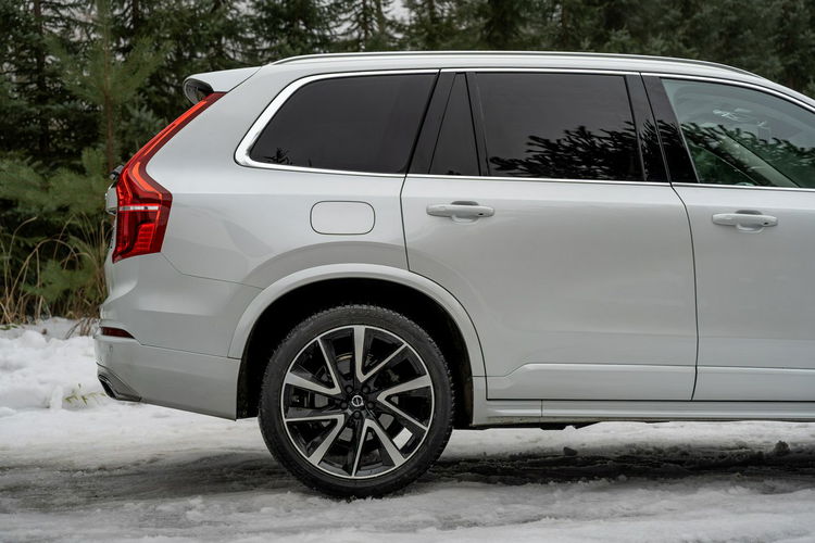 Volvo XC 90 T6 Momentum / 2.0 320KM AWD / 7-osobowy / Kamera / Panorama / Blis FV zdjęcie 8