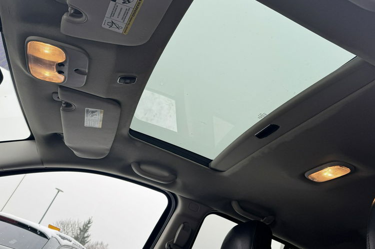 Jeep Compass 2.0 benz 156KM Wersja 70TH Skóry Podgrz fotele Szyberdach Duże radio zdjęcie 17