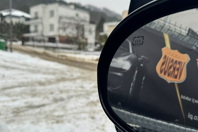 Jeep Compass 2.0 benz 156KM Wersja 70TH Skóry Podgrz fotele Szyberdach Duże radio zdjęcie 21