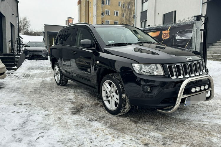 Jeep Compass 2.0 benz 156KM Wersja 70TH Skóry Podgrz fotele Szyberdach Duże radio zdjęcie 3