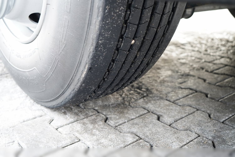 Iveco STRALIS 360 / 6X2 /  LAWETA / PLATFORMA 9.3 M / NAJAZDY HYDRAULICZNE / WYCIĄGARKA / OŚ PODONOSZONA  / EURO 6 zdjęcie 26