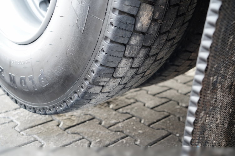 Iveco STRALIS 360 / 6X2 /  LAWETA / PLATFORMA 9.3 M / NAJAZDY HYDRAULICZNE / WYCIĄGARKA / OŚ PODONOSZONA  / EURO 6 zdjęcie 29