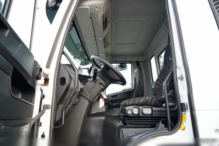 Iveco STRALIS 360 / 6X2 /  LAWETA / PLATFORMA 9.3 M / NAJAZDY HYDRAULICZNE / WYCIĄGARKA / OŚ PODONOSZONA  / EURO 6 zdjęcie 32