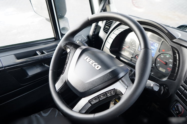 Iveco STRALIS 360 / 6X2 /  LAWETA / PLATFORMA 9.3 M / NAJAZDY HYDRAULICZNE / WYCIĄGARKA / OŚ PODONOSZONA  / EURO 6 zdjęcie 36