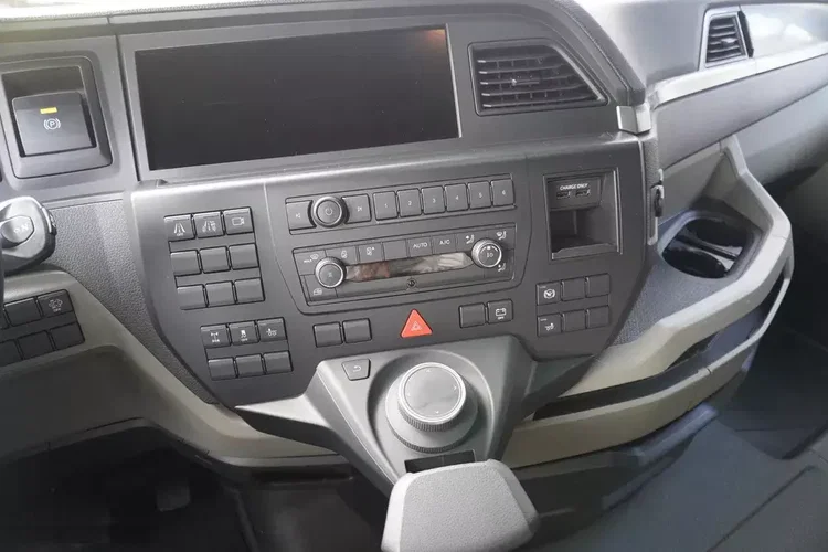 MAN TGX 28.480 6x2 / 2024 / Chłodnia Krone 18 EPAL / Dopplestock zdjęcie 22