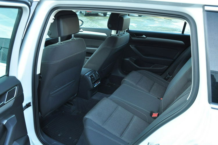 Volkswagen Passat 2.0TDI 150KM Manual Comfortline Podgrz.Szyba Ledy Salon PL 1wł Gwar. zdjęcie 19