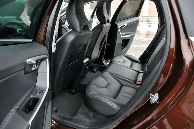 Volvo XC 60 2.0d(181KM) Lift Xenon Led Navi Panorama Skóry Vitrual I Wł Alu17"ASO zdjęcie 20